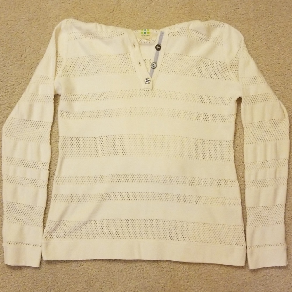 Cream Title Nine hoodie sweater